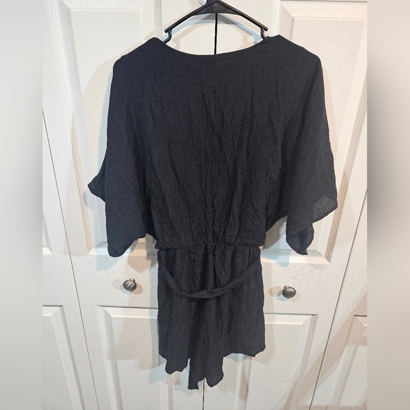 Romper - Picture 2 of 8